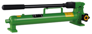 HYDRAULIC HAND PUMP 700 BAR / 700 CM?